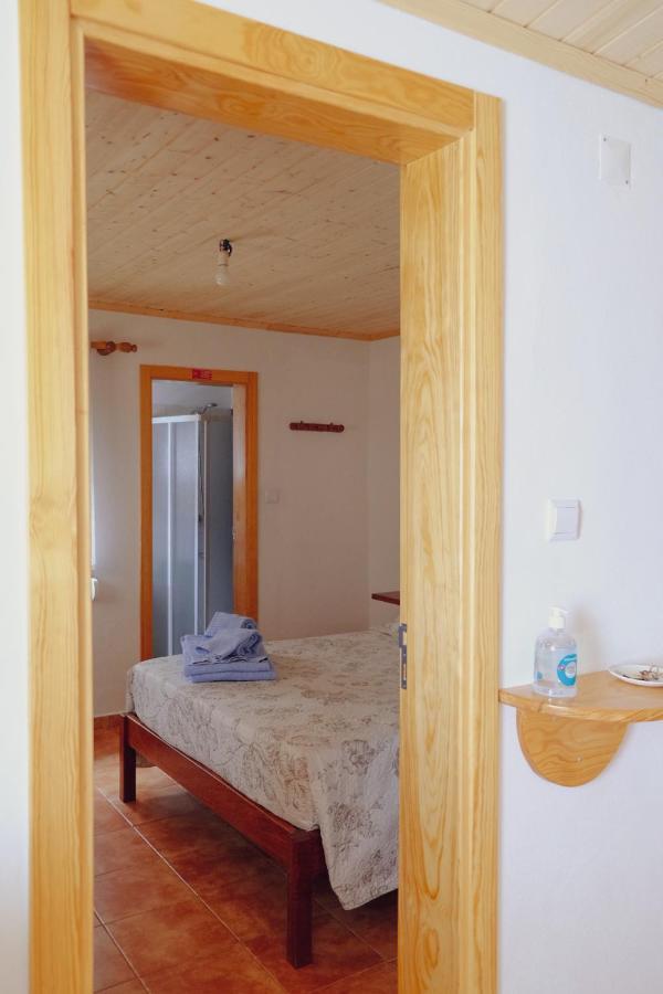 Casinha Da Eira Apartment กอยส์ ภายนอก รูปภาพ