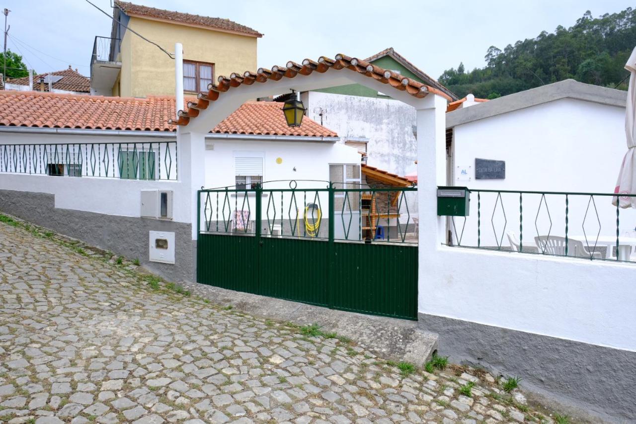 Casinha Da Eira Apartment กอยส์ ภายนอก รูปภาพ